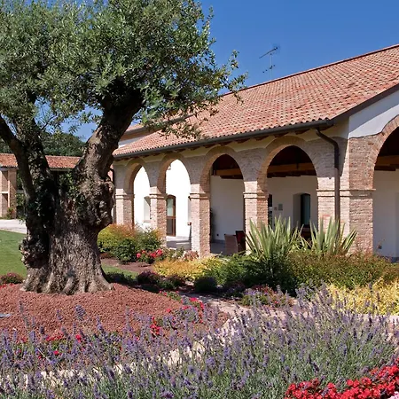 Annia Park Venice Airport