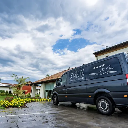 Annia Park Venice Airport Hotel 4*