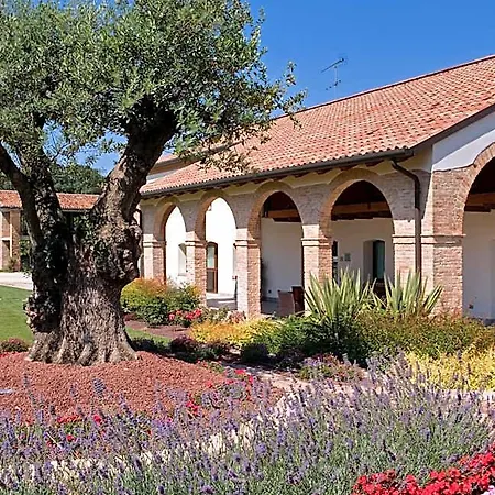 Annia Park Venice Airport Отель
