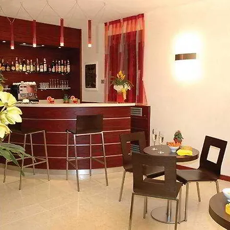 Otel Annia Park Venice Airport 4*