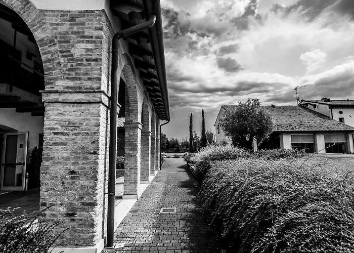 안니아 파크 베니스 에어포트 테세라